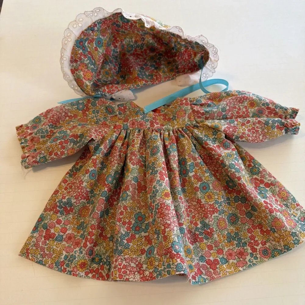 Vintage Baby Girl 0-6 Months Dress Top & Bonnet Set Flower Power Hippie Matching